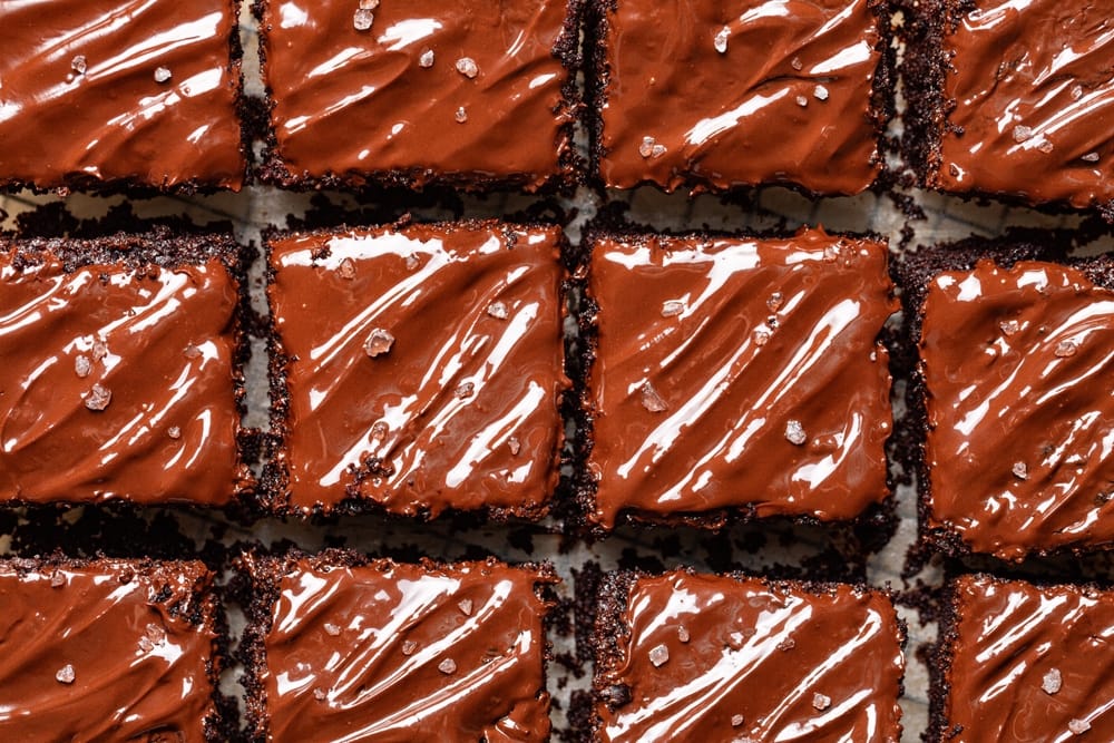 bowl chocolate cake